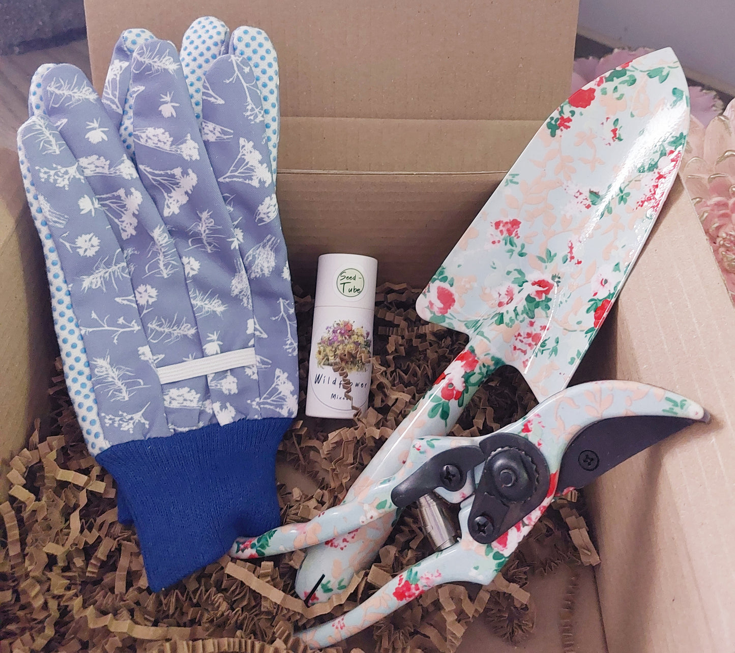 Wildflower and Rose Floral Gift Set